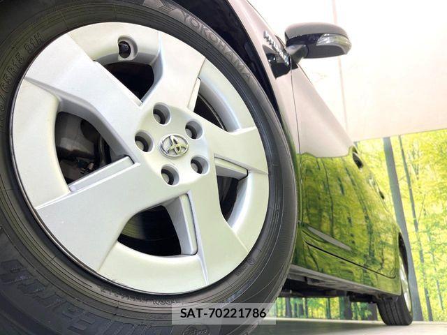 Toyota PRIUS 2010-10 8458231-12