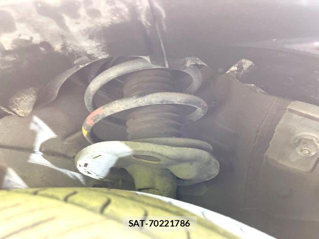 Toyota PRIUS 2010-10 8458231-19