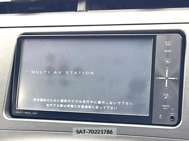 Toyota PRIUS 2010-10 8458231-2