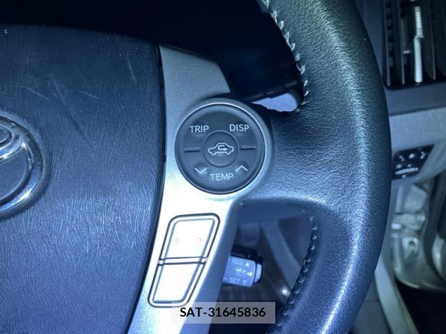 Toyota PRIUS 2011-01 8458241-9
