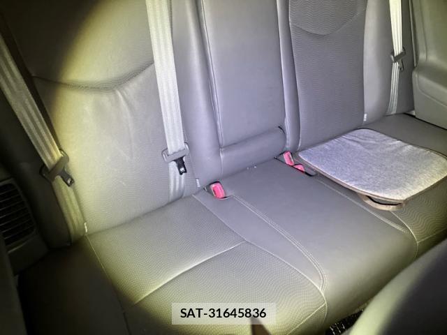 Toyota PRIUS 2011-01 8458241-13