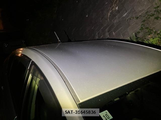 Toyota PRIUS 2011-01 8458241-17