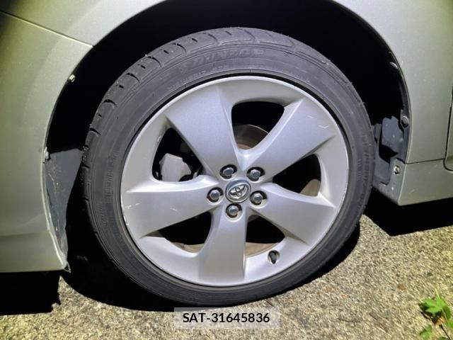 Toyota PRIUS 2011-01 8458241-2