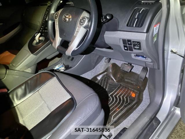 Toyota PRIUS 2011-01 8458241-6