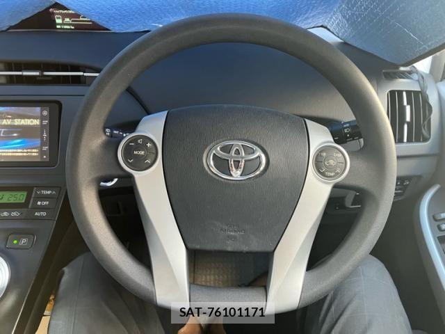 Toyota PRIUS 2011-09 8458244-16