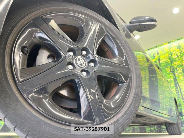 Toyota PRIUS 2021-11 8457314-12