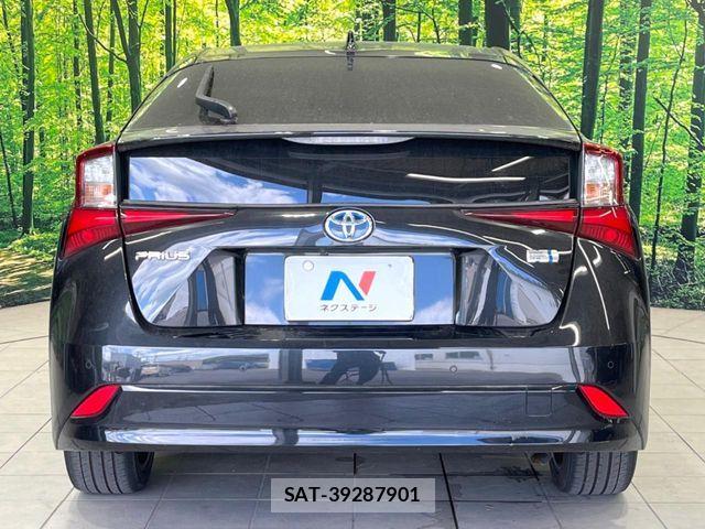 Toyota PRIUS 2021-11 8457314-14