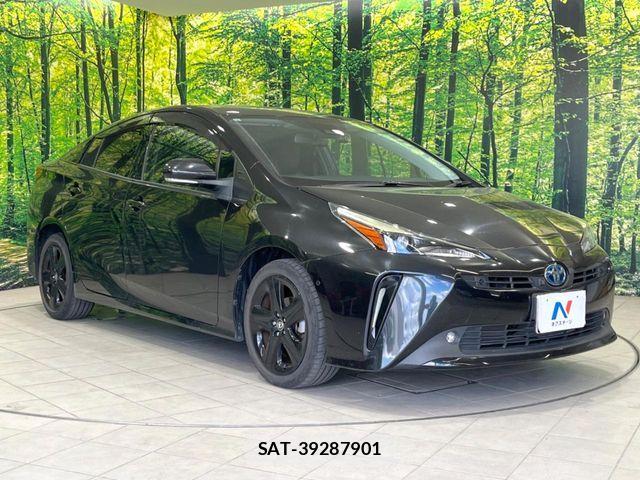 Toyota PRIUS 2021-11 8457314-15