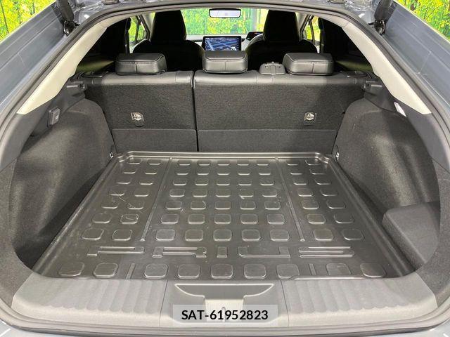 Toyota PRIUS 2023-11 8458205-9
