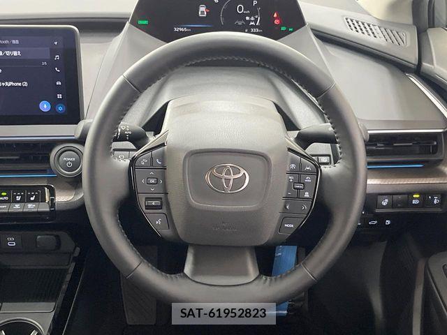 Toyota PRIUS 2023-11 8458205-10