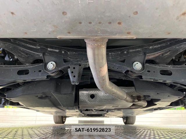 Toyota PRIUS 2023-11 8458205-18