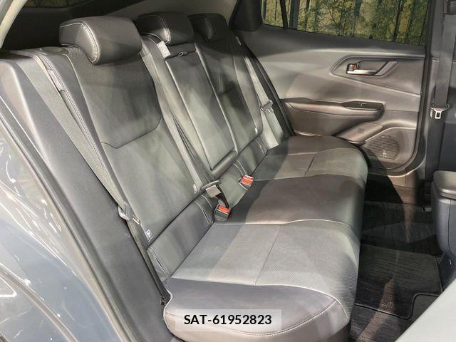 Toyota PRIUS 2023-11 8458205-8
