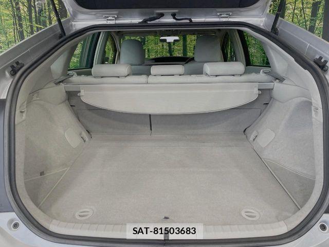 Toyota PRIUS 2014-03 8458232-9