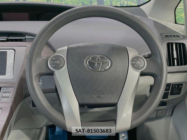 Toyota PRIUS 2014-03 8458232-10