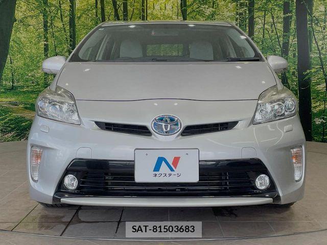 Toyota PRIUS 2014-03 8458232-13