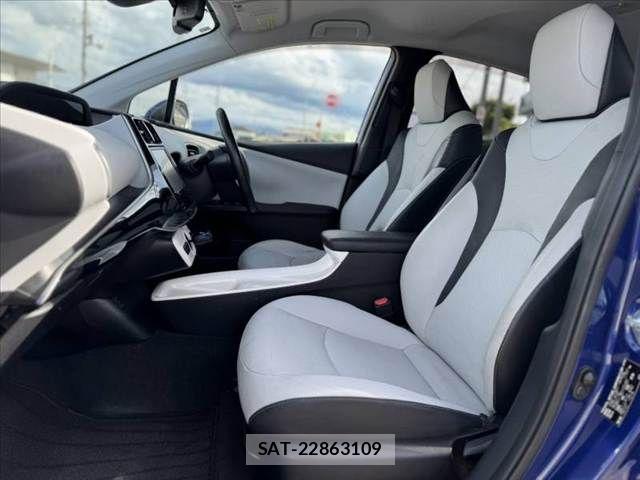 Toyota PRIUS 2016-05 8458219-16