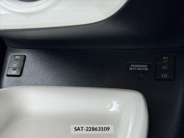 Toyota PRIUS 2016-05 8458219-24