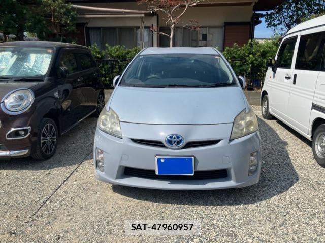 Toyota PRIUS 2010-12 8458240-1