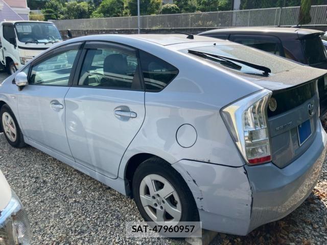 Toyota PRIUS 2010-12 8458240-4