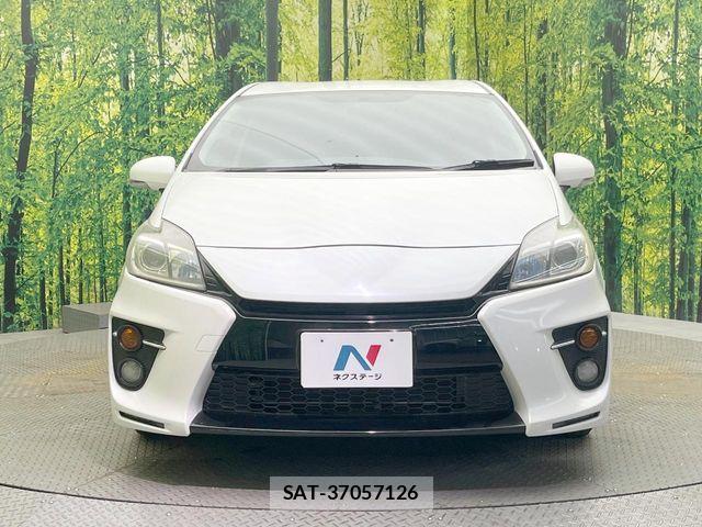 Toyota PRIUS 2013-08 8458228-13
