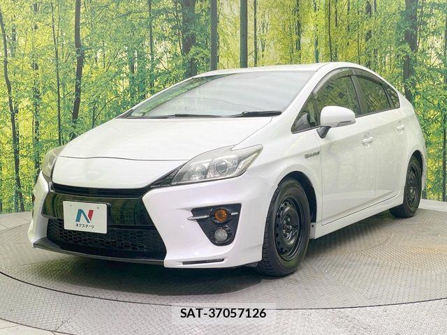 Toyota PRIUS 2013-08 8458228-15