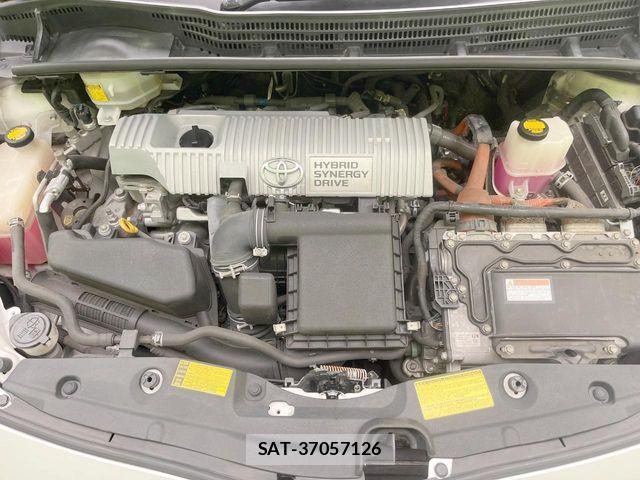 Toyota PRIUS 2013-08 8458228-17