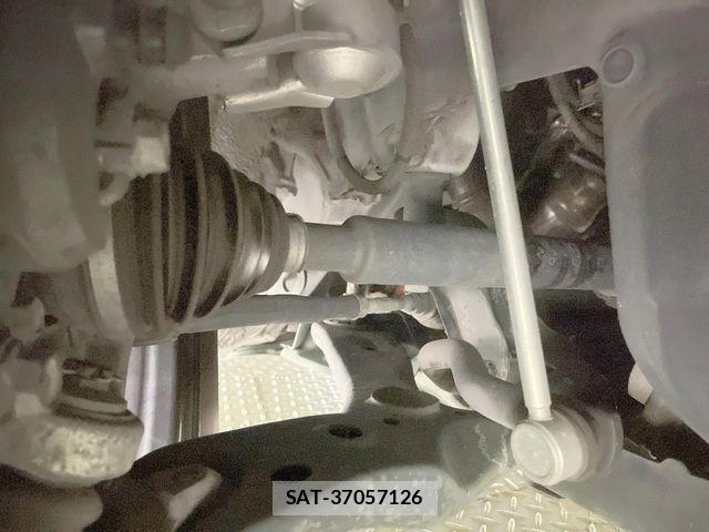 Toyota PRIUS 2013-08 8458228-19