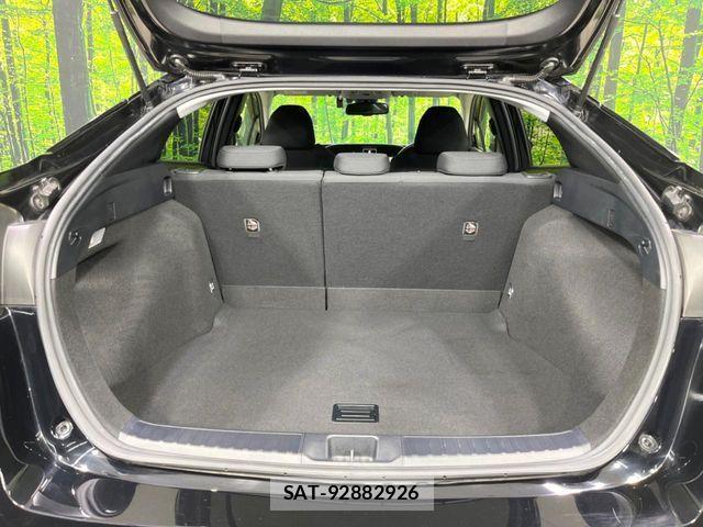 Toyota PRIUS 2017-09 8458216-9