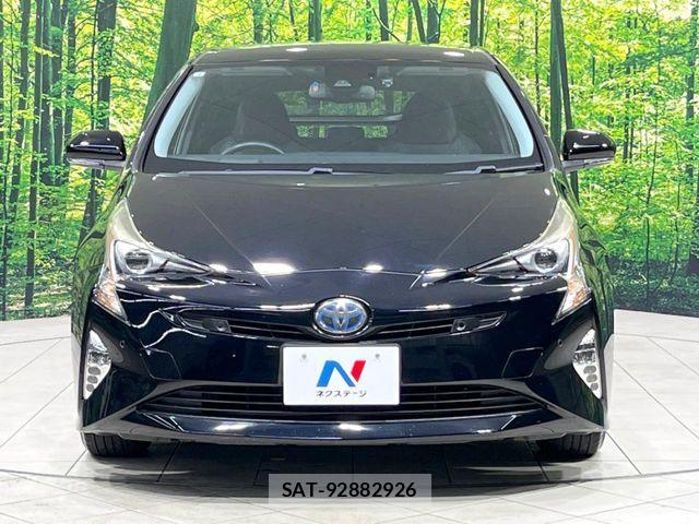 Toyota PRIUS 2017-09 8458216-13