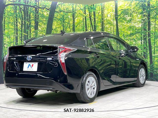 Toyota PRIUS 2017-09 8458216-16