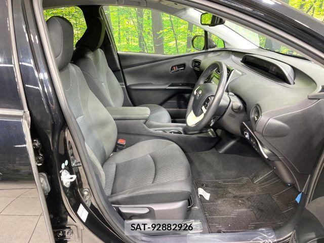 Toyota PRIUS 2017-09 8458216-7