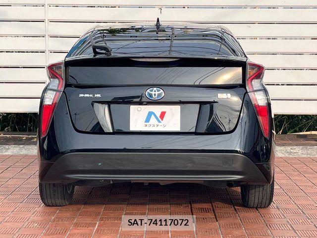 Toyota PRIUS 2016-12 8458222-14