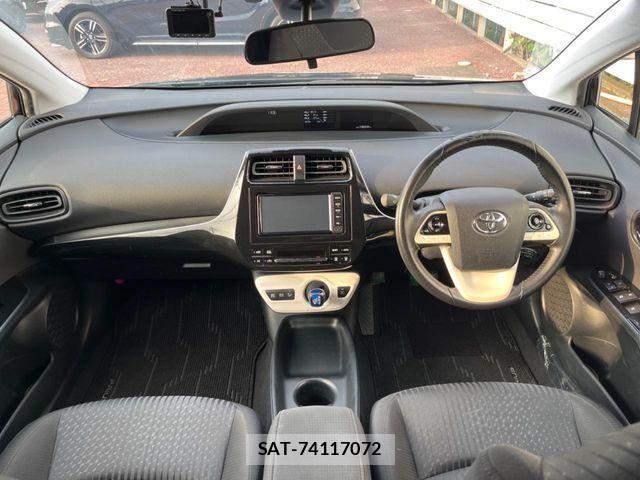 Toyota PRIUS 2016-12 8458222-1