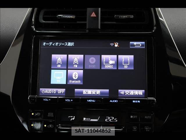 Toyota PRIUS 2017-08 8458221-4