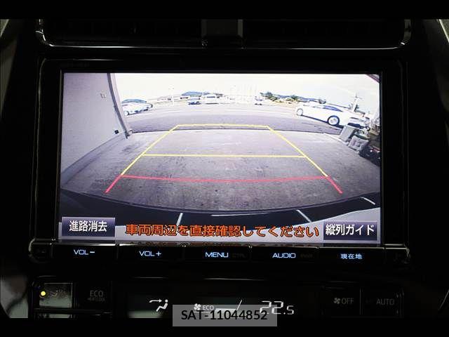 Toyota PRIUS 2017-08 8458221-5