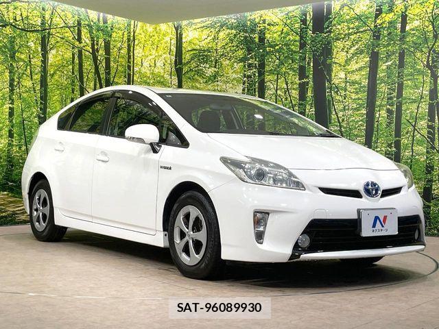 Toyota PRIUS 2014-02 8458225-15
