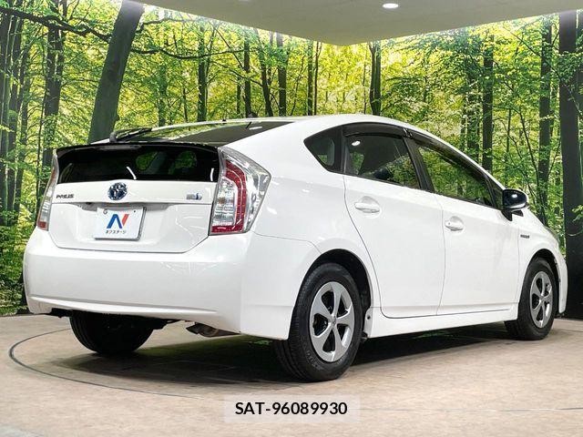 Toyota PRIUS 2014-02 8458225-16