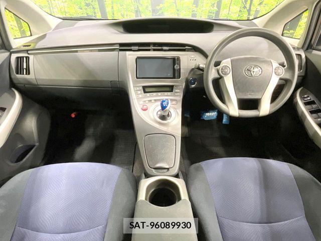 Toyota PRIUS 2014-02 8458225-1