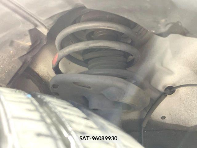 Toyota PRIUS 2014-02 8458225-19