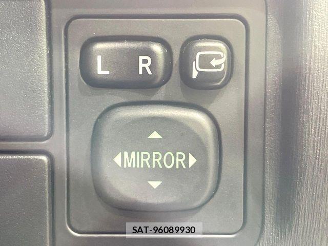 Toyota PRIUS 2014-02 8458225-6
