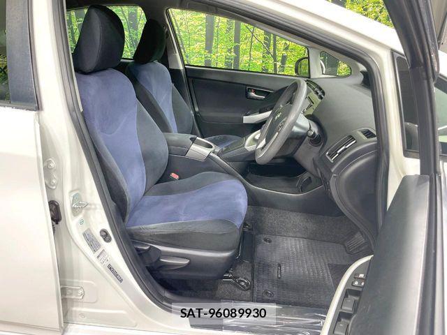 Toyota PRIUS 2014-02 8458225-7