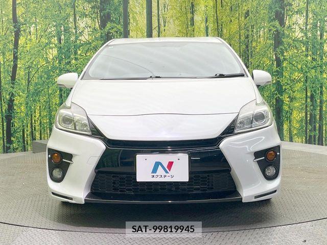 Toyota PRIUS 2014-02 8458229-13