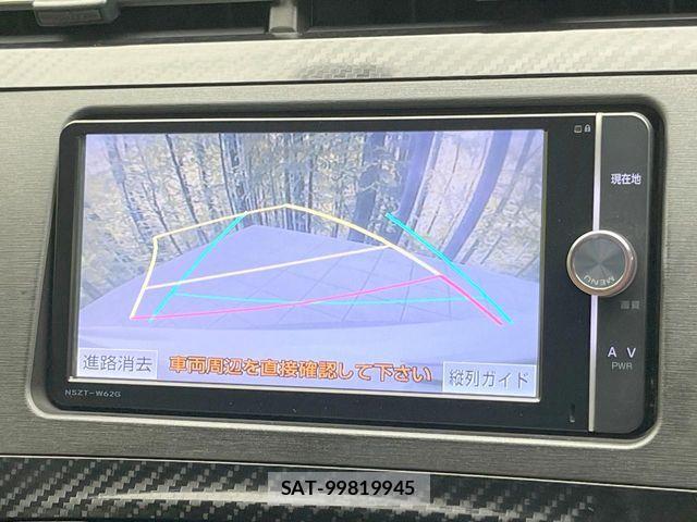 Toyota PRIUS 2014-02 8458229-3