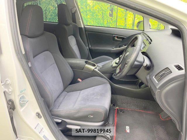 Toyota PRIUS 2014-02 8458229-7