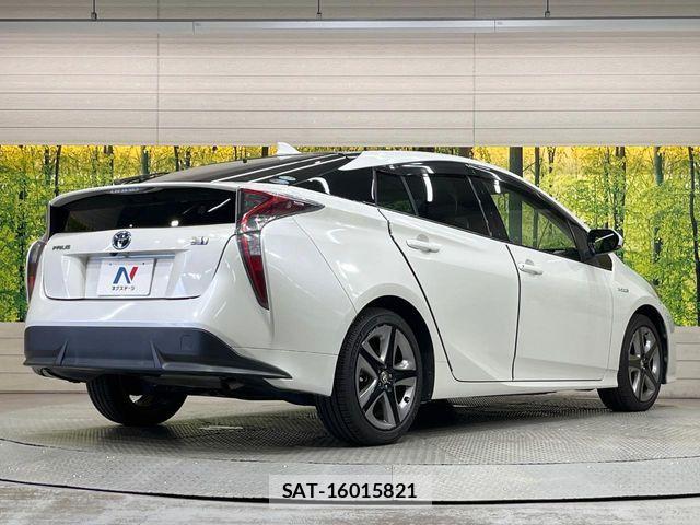 Toyota PRIUS 2016-07 8458218-16