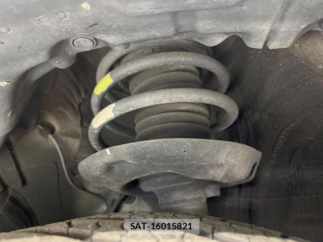 Toyota PRIUS 2016-07 8458218-19