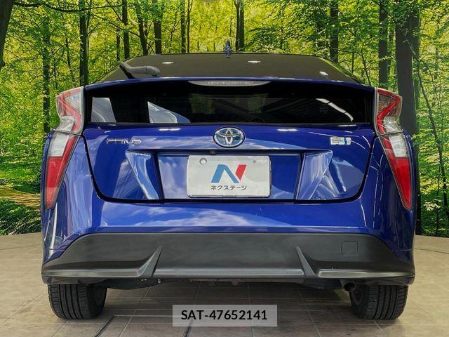 Toyota PRIUS 2016-04 8458223-14