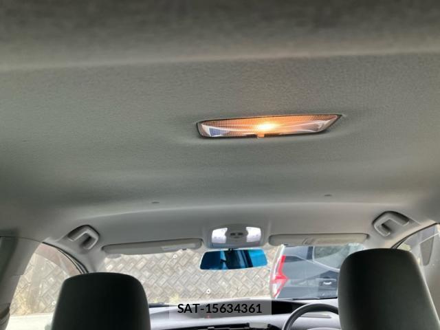 Toyota PRIUS 2010-12 8458242-17