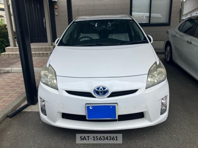 Toyota PRIUS 2010-12 8458242-1