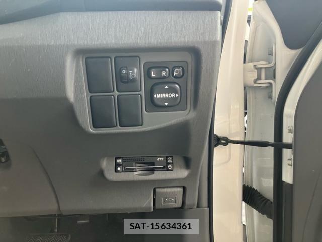 Toyota PRIUS 2010-12 8458242-21
